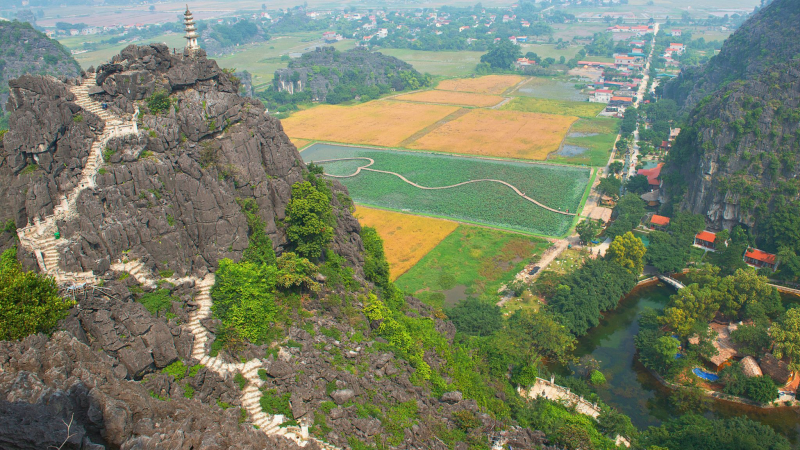 Bai Dinh Temple - Trang An & Mua Cave Join Tour from Hanoi — 4