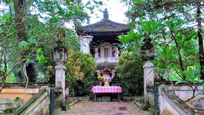 Duong Lam Ancient Village Full Day — 3