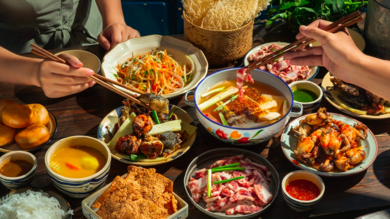 Hanoi Foodie Tour by Motorbike at Night — 4
