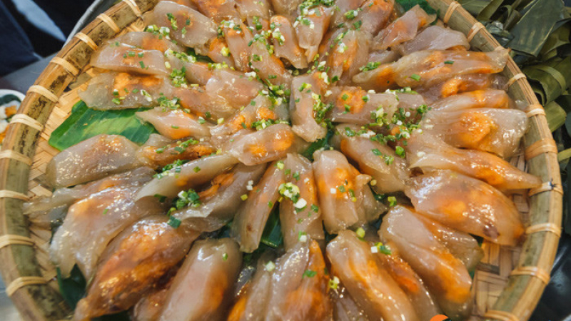Taste of Hue by Night on Cyclo — 5