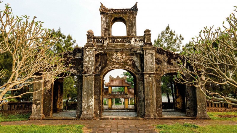 Imperial Taste on Perfume River Cruise — 6