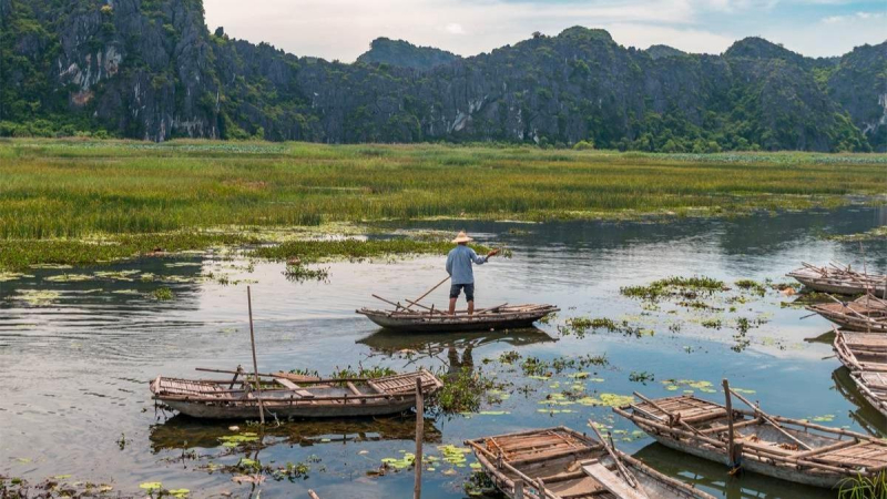 Ninh Binh: Hoa Lu - Van Long Nature Reserve Day Trip — 6
